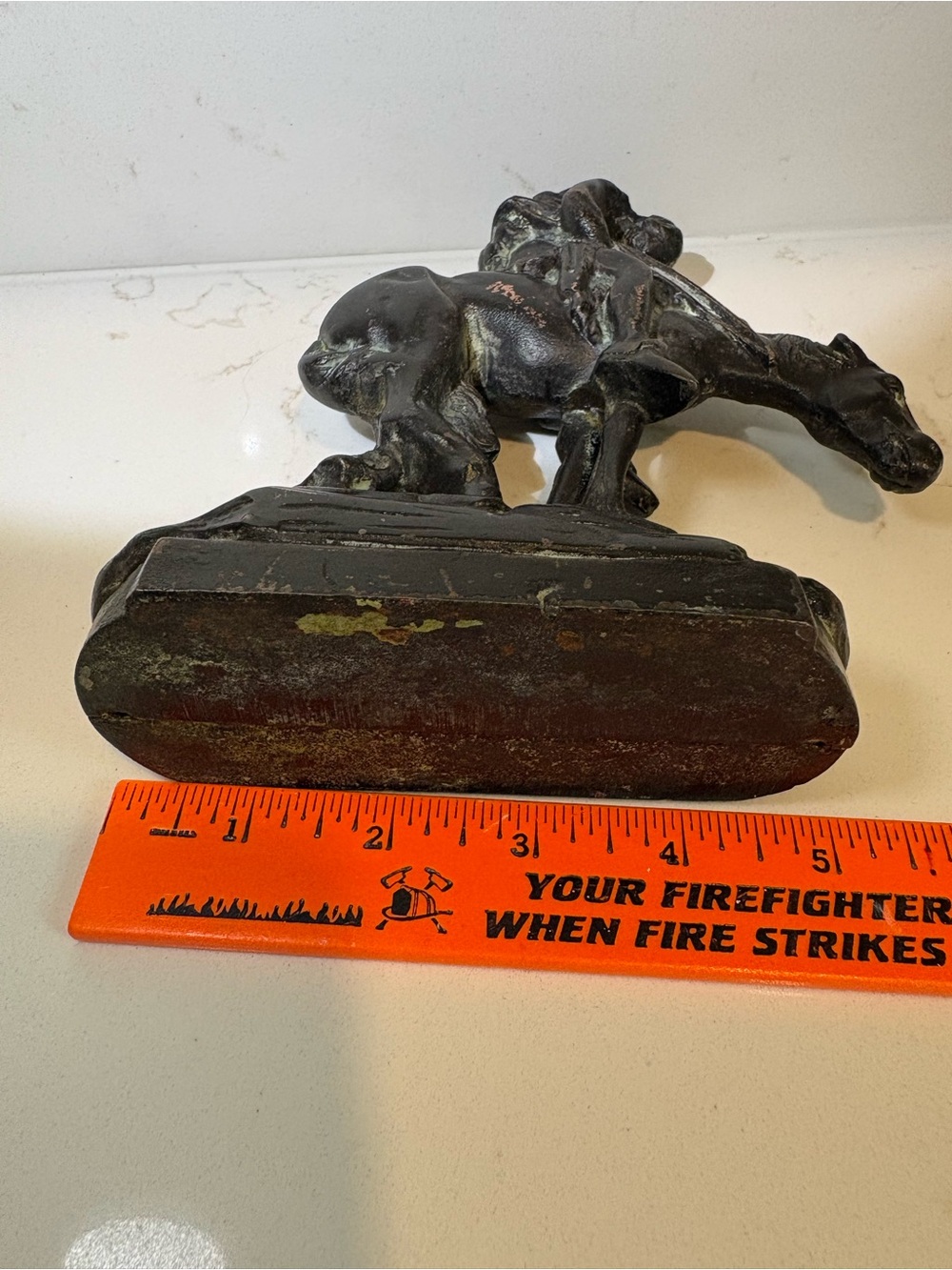 Copper plated cast iron “End of trail” Native American on horse sculpture - Picture 5 of 7